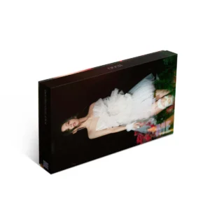 Jisoo - ME - Photobook Edition (Black Version)